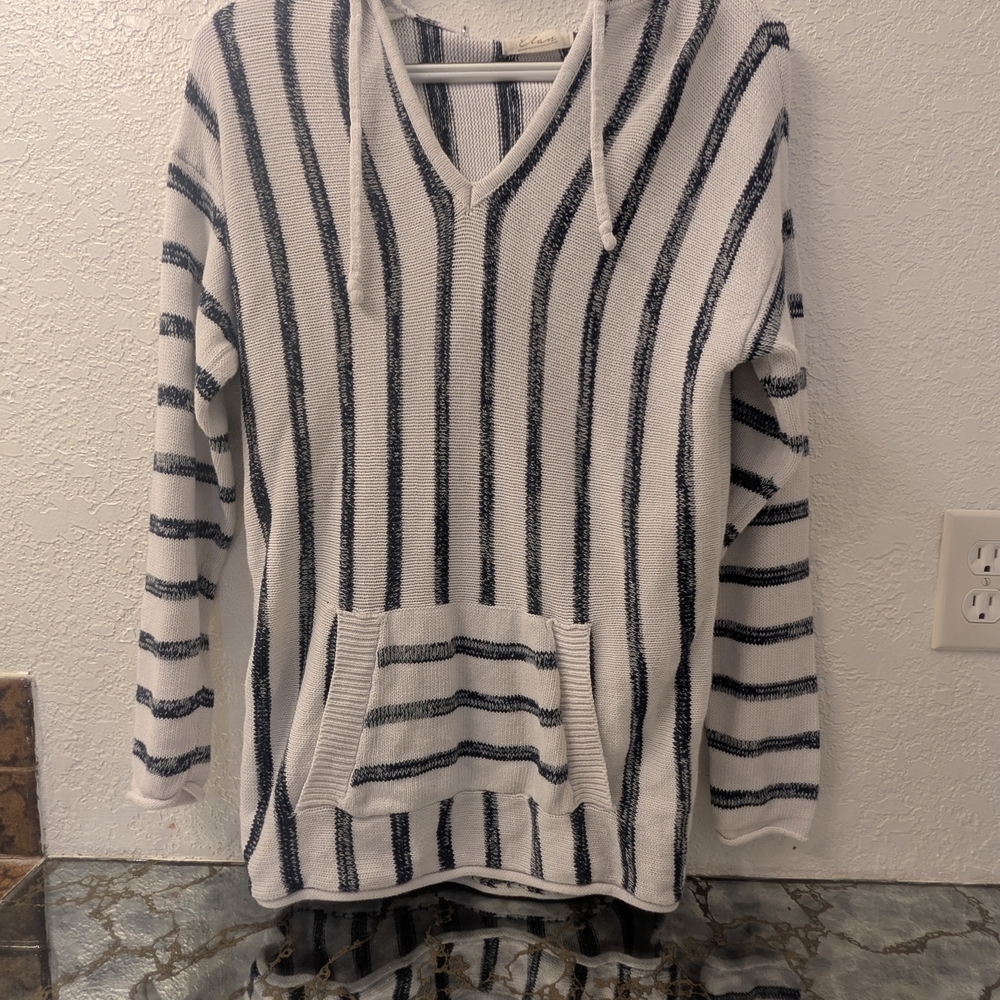 Elan Navy and White Nautical Knit Sweater